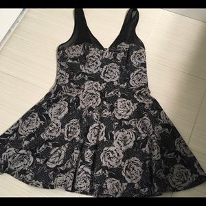 Material Girl size L juniors never worn